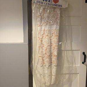 Good Night Macaroon size M white dress